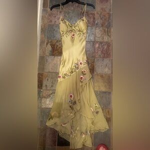 Sue Wong Asymmetrical Dress in Soft Yellow with Floral Embroidery